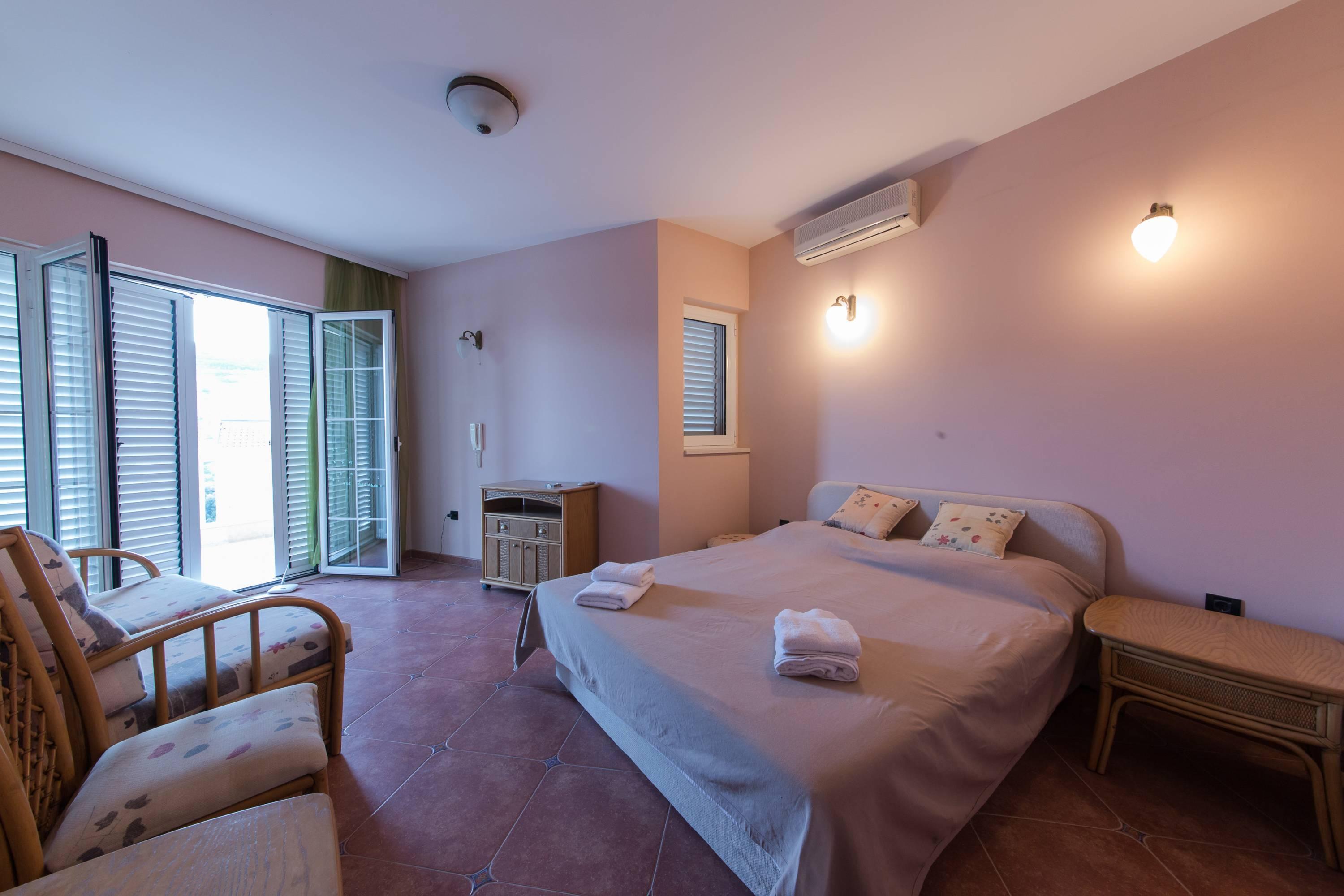 อพาร์ตเมนต์ พีแอนด์เอ็น รีสอร์ต Apartment แฮร์เซ็ก-โนวี ภายนอก รูปภาพ